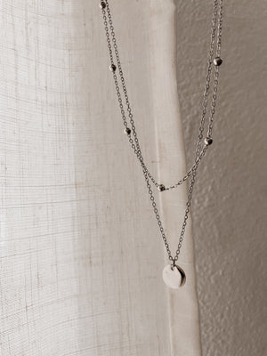 
                  
                    Silver layering chains
                  
                