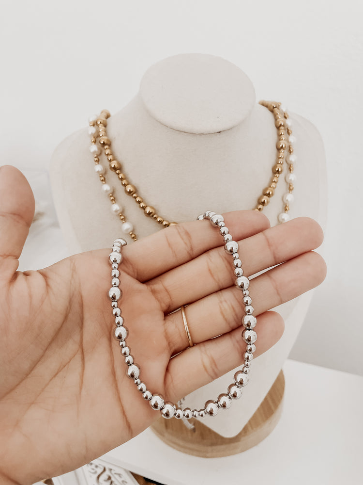 
                  
                    Ofelia necklace
                  
                