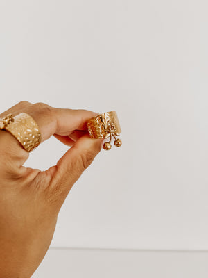 
                  
                    Sonii ring
                  
                