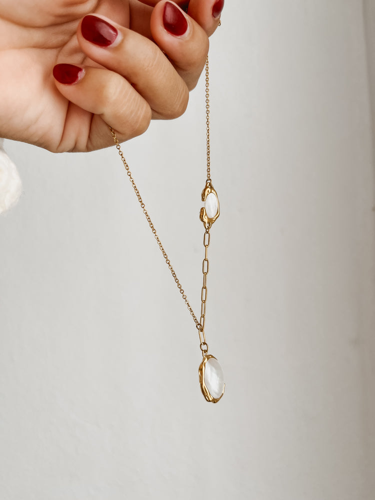 
                  
                    Moronta gold necklace
                  
                