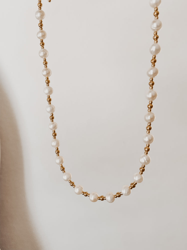 
                  
                    Amanda necklace
                  
                
