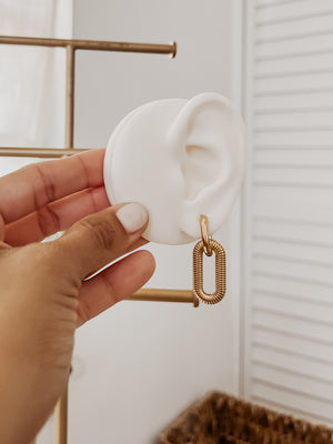 
                  
                    Vannessa earrings
                  
                