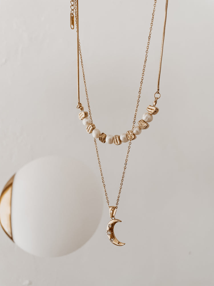 
                  
                    Lunita linda necklace (moon necklace)
                  
                